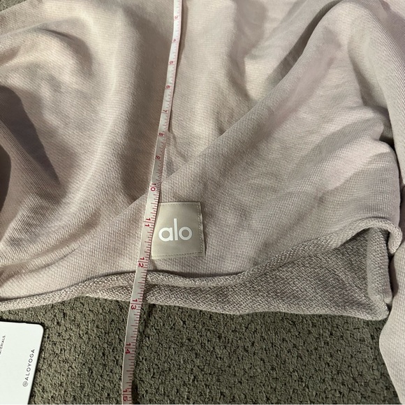 ALO Yoga Washed Extreme Cropped Pullover in Grey Sky Wash NWT SZ XS - Picture 6 of 10